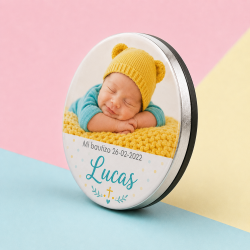 Imán Personalizado para Bautizo Niño Gorro Amarillo